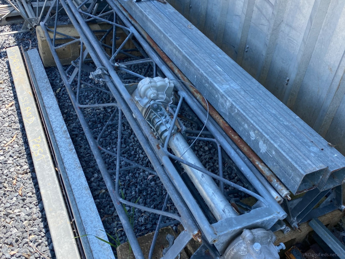 Triangular mast sections