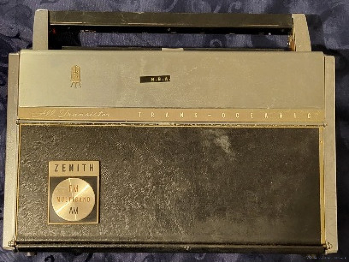 ZENITH ROYAL 3000 TRANS OCEANIC.