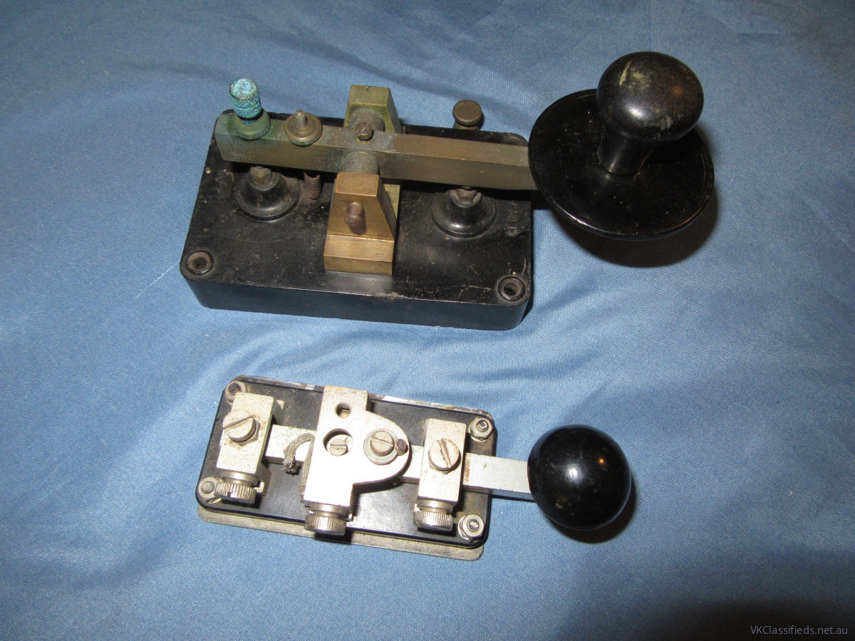 TWO WW2 VINTAGE MORSE KEYS.