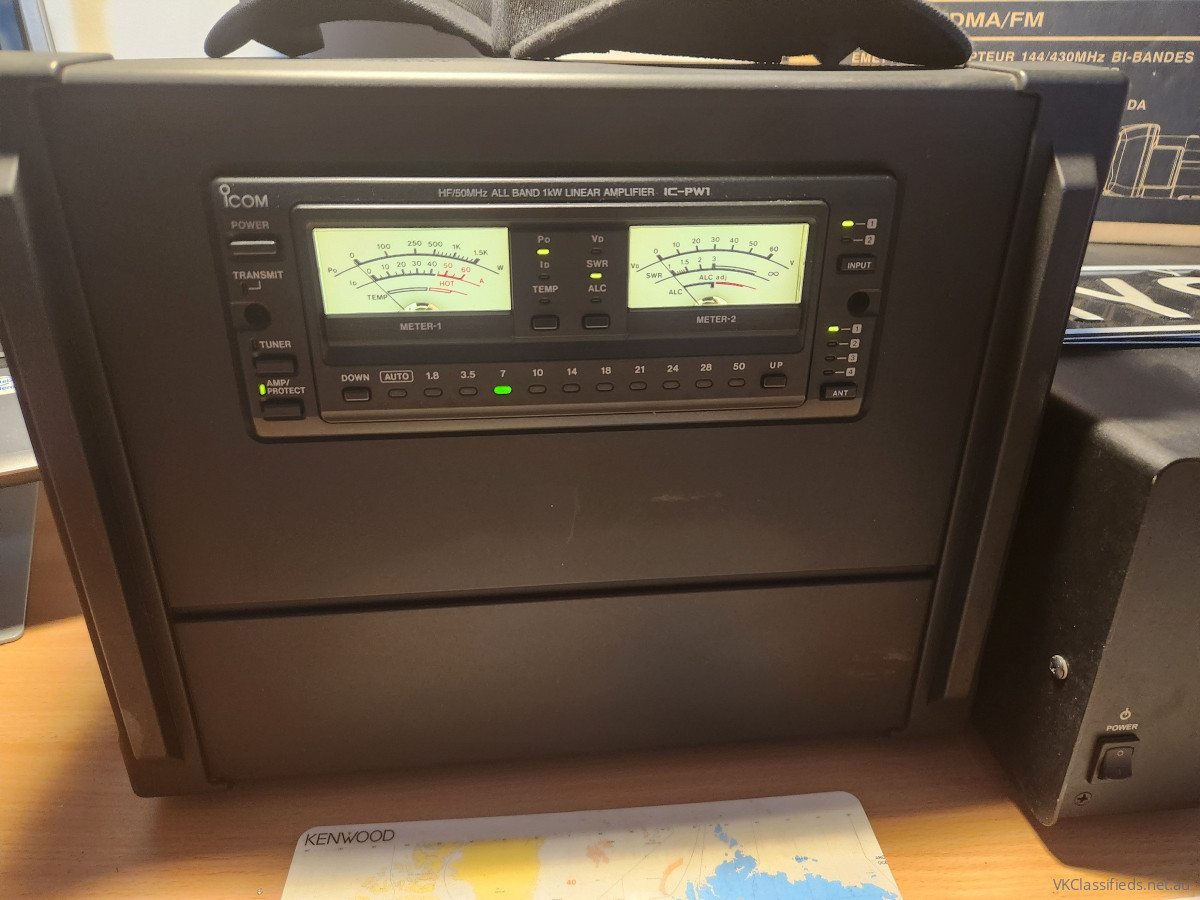 Icom IC-PW1 1KW S/S HF/6m Amplifier