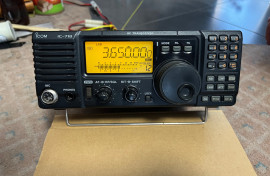 Icom 718