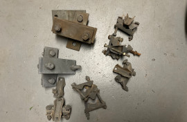 Antenna mounting brackets