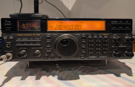 Icom 736 Built in tuner and power supply VGC