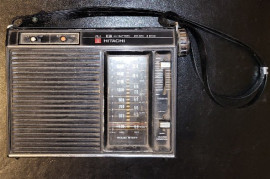 Hitachi Shortwave Radio