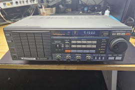 Kenwood R-2000 receiver