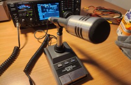 Beautiful Yaesu MD1 $275