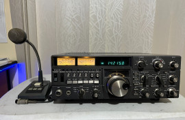 YAESU FT-102 TRANSCEIVER.