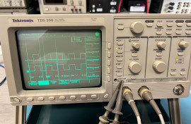 Tektronix TDS350 DSO 200MHz /1GS/s