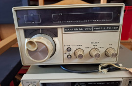 Yaesu FV-107 External violence.Complete cables etc
