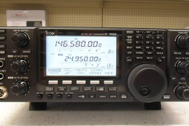 Icom IC9100 HF VHF UHF - Dual band RX Box book etc
