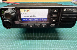 MOTOROLA DM4601e UHF 450-527MHz 80ch CB