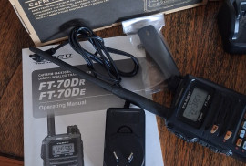 Yaesu FT70DR/DE handheld & hotspot